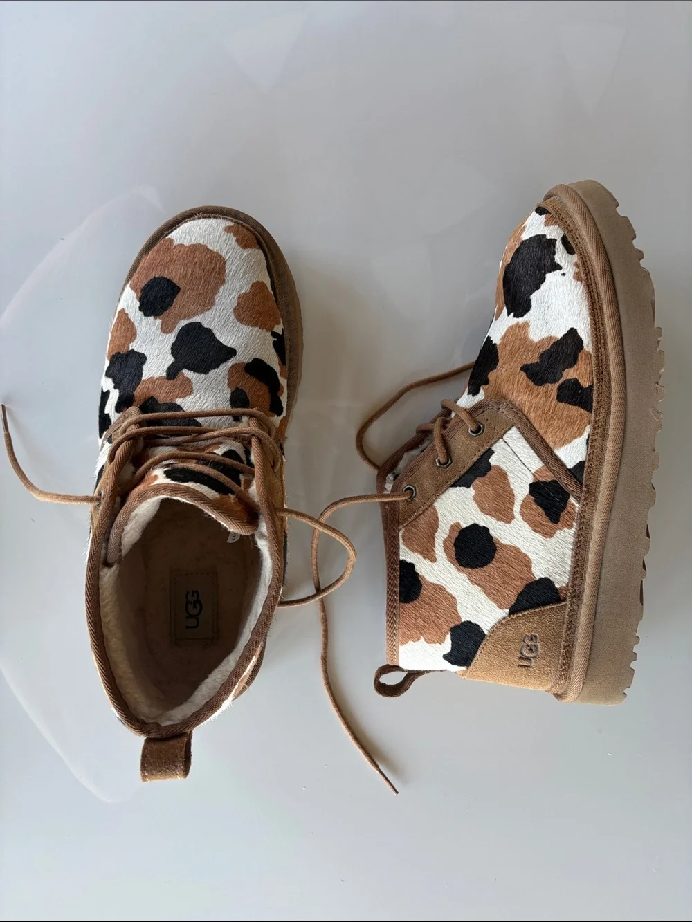 UGG Mens Leopard-Pattern Lace-Up Boots in Brown Black White
